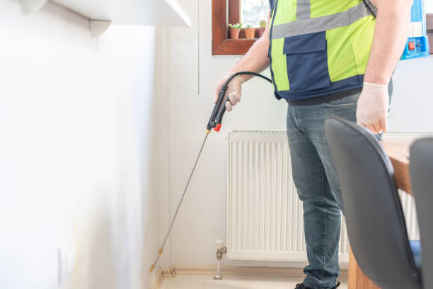 Best Emergency Pest Control  in Silver Lake, KS